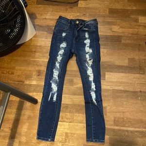Ripped, high rise, skinny jeans